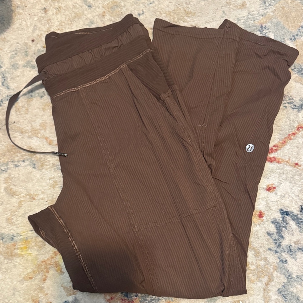 Lululemon Beyond the Studio Cropped Pants